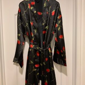 Floral Satin Kimono Robe - Black with Red Roses